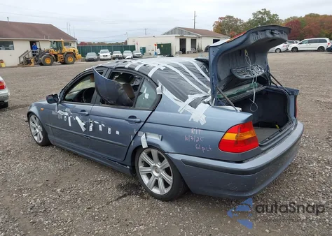 2003 BMW 325I из США, поврежденный, VIN WBAEV33413KL59127